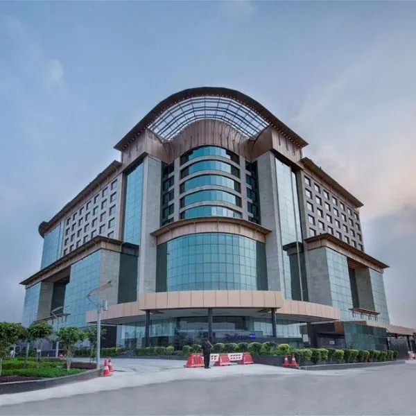 Radisson Blu Hotel Kaushambi Delhi NCR